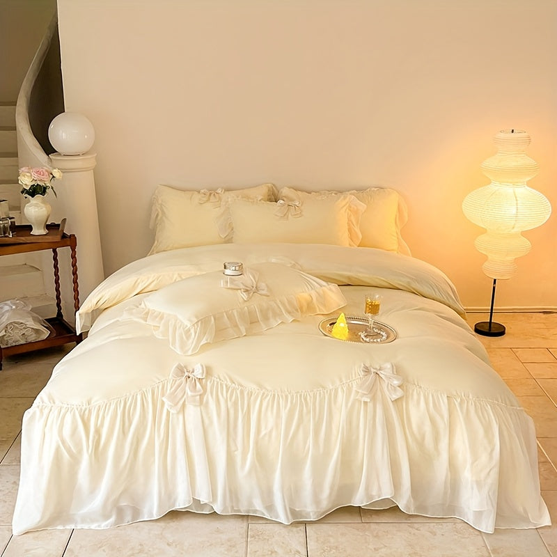 Light Luxury High-end Four Piece Bedding Set with Embroidered Lace Stitching, Suitable for All Seasons, Including One Duvet Cover, One Bed Sheet, And Two Pillowcases, Without A Core